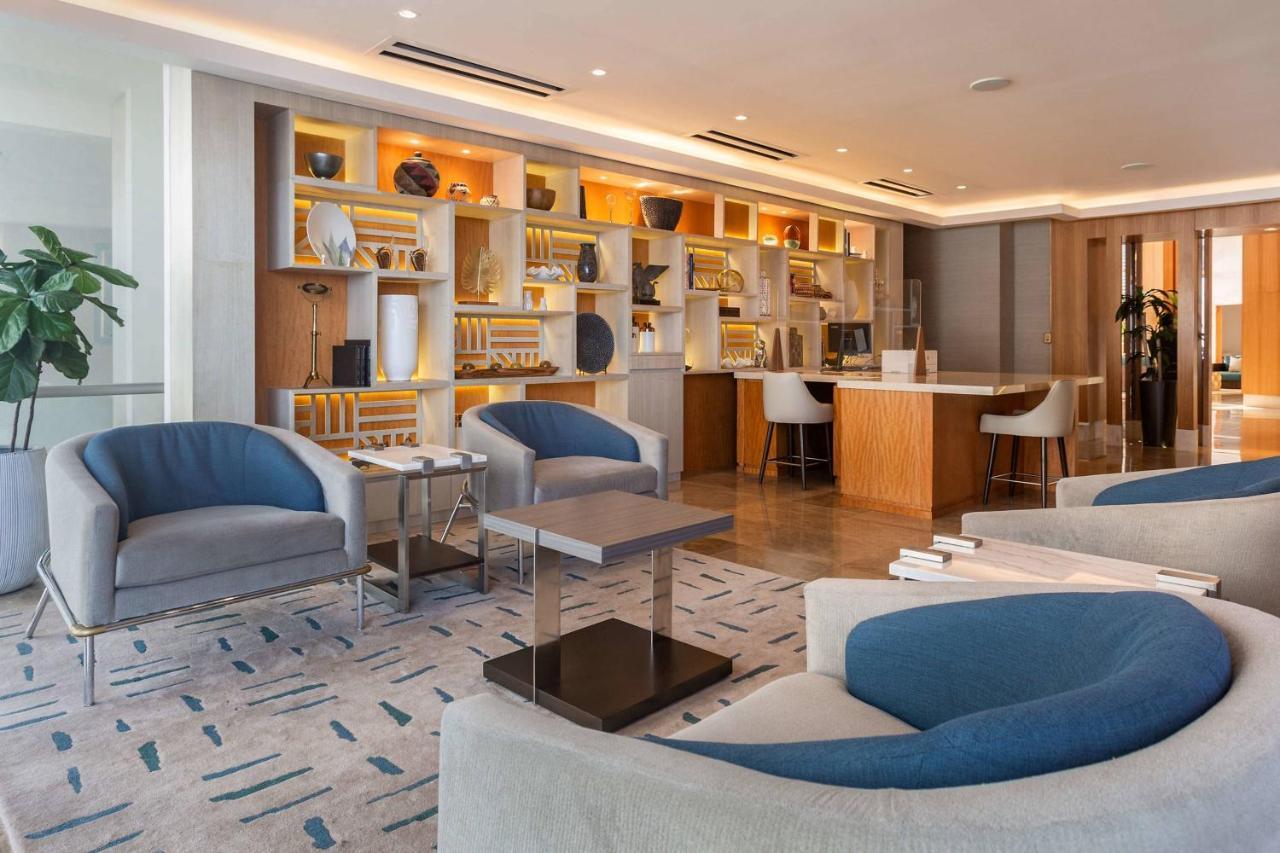 Jw Marriott Panama Hotel Eksteriør billede The lounge at the airport