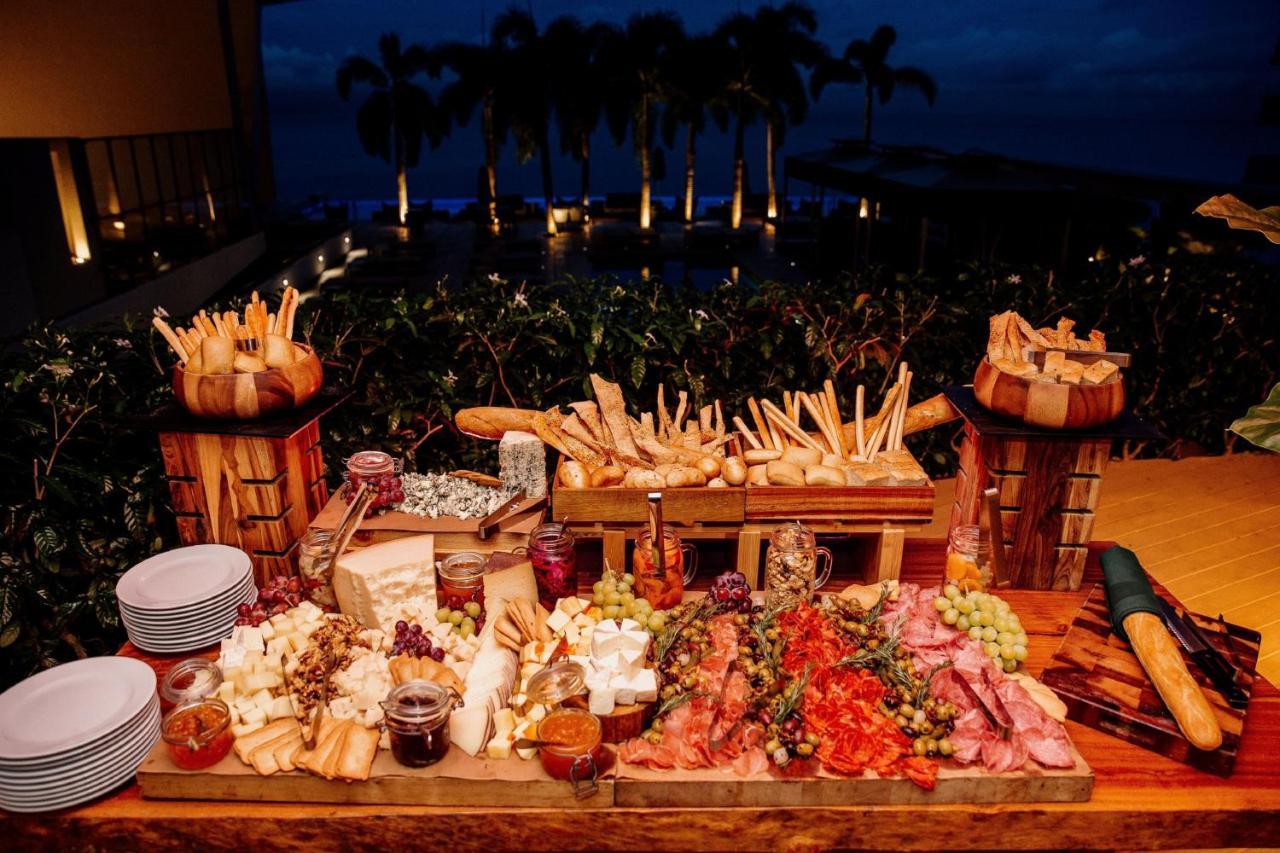 Jw Marriott Panama Hotel Eksteriør billede A cheese and cold cuts display