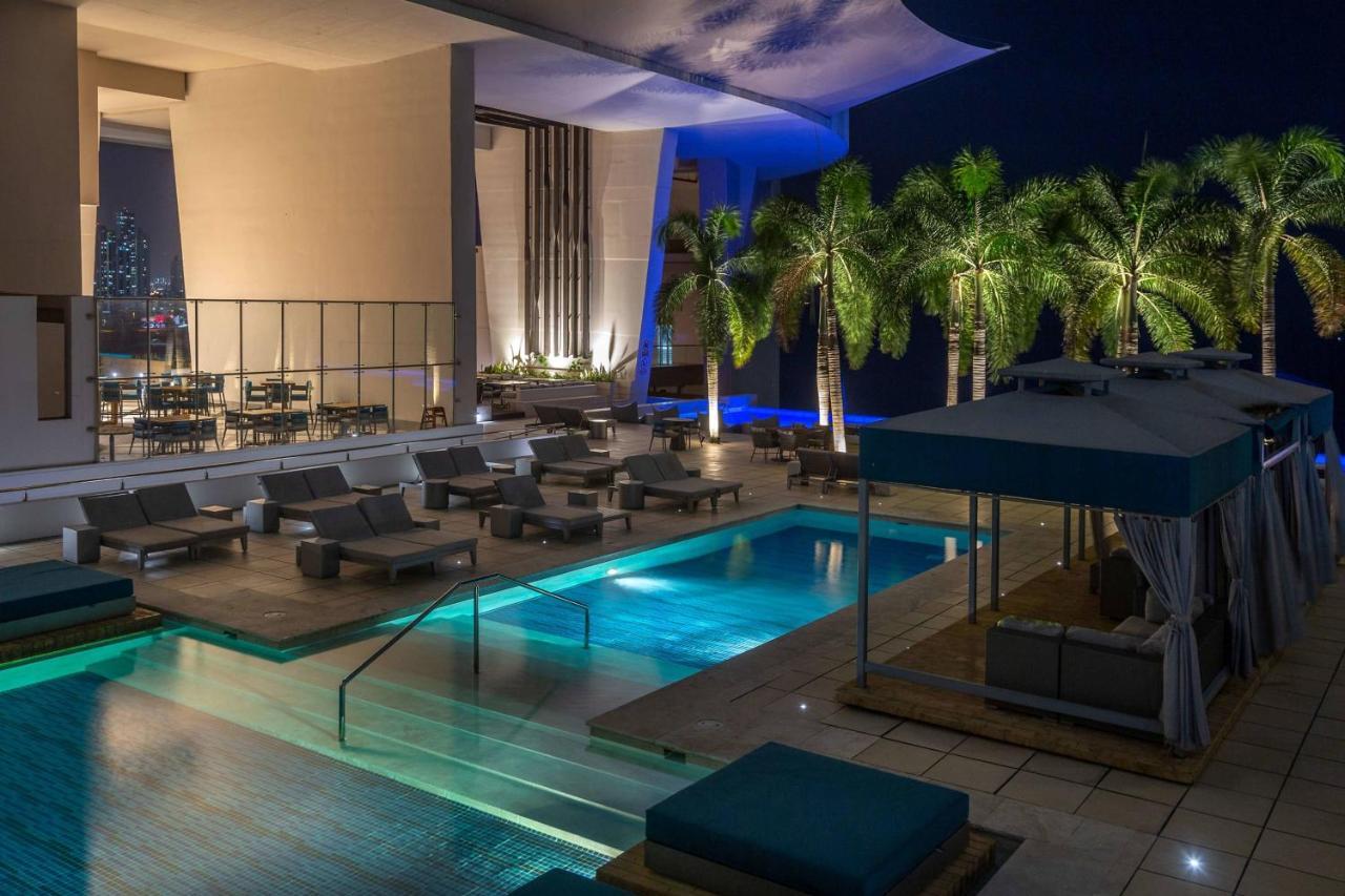 Jw Marriott Panama Hotel Eksteriør billede The pool at the 101 Skybar