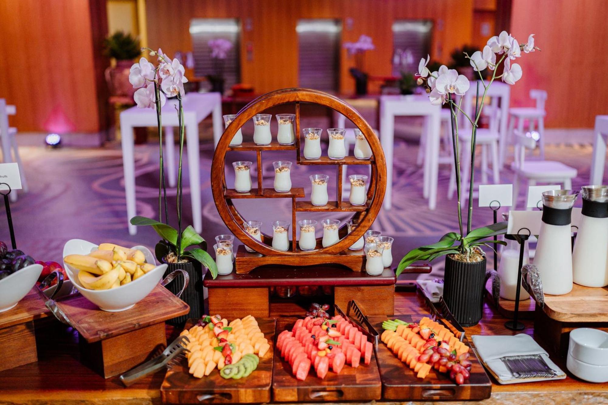 Jw Marriott Panama Hotel Eksteriør billede A dessert buffet